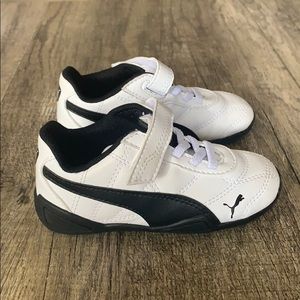 Puma toddler boys Velcro white/black sneakers